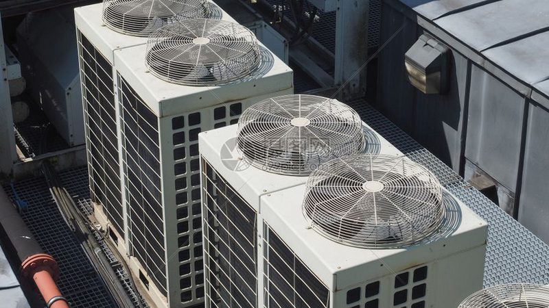 揭秘空气源热泵热水器：十大品牌背后的技术秘密
